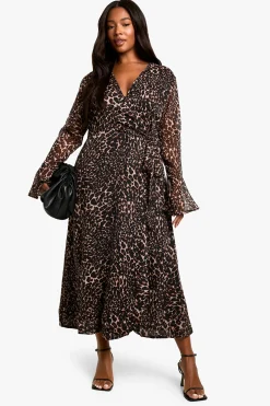 Plus Robe midaxi enveloppante en chiffon à imprimé léopard