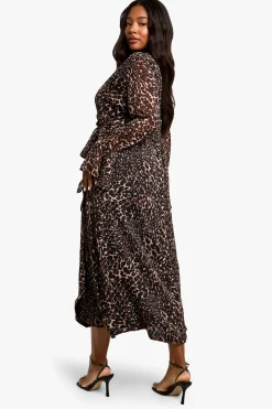Plus Robe midaxi enveloppante en chiffon à imprimé léopard
