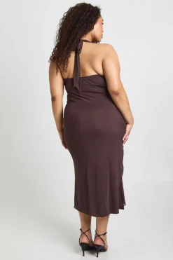 Plus Robe Midaxi Froncée à Col Licou et Finitions Dorées