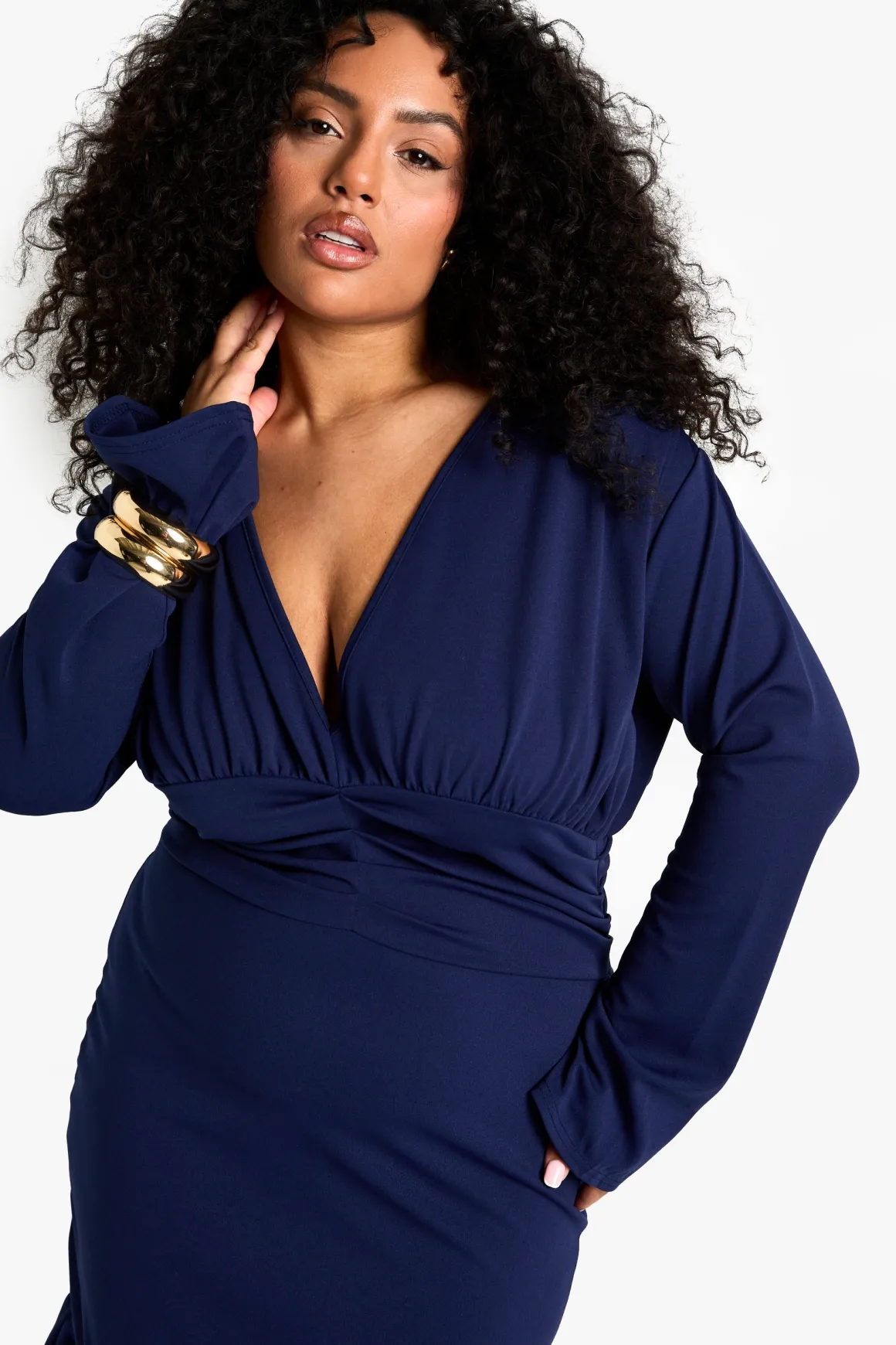 plus robe midi plongeante asymétrique