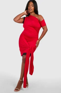 boohoo Plus Robe Mini à Épaules Dénudées avec Nouage et Détail en Dentelle<Femme Robes Moulantes|Satin Et Dentelle