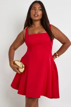boohoo Plus robe patineuse à bandeau froncée et à effet bouffant<Femme Robes Patineuses|Robes