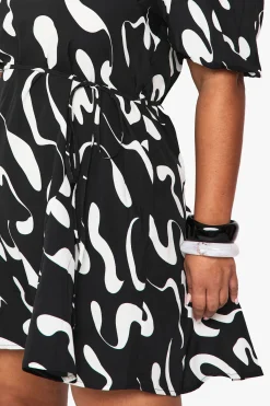 boohoo Plus Robe Patineuse à Manches Bouffantes Abstract<Femme Robes Patineuses|Robes