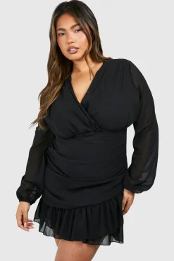 boohoo Plus Robe Portefeuille en Chiffon à Volants<Femme Robes De Soirée|Toutes Les Robes