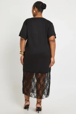 boohoo plus robe t-shirt midaxi grande taille avec détails en dentelle<Femme Satin Et Dentelle|Robes T-Shirt