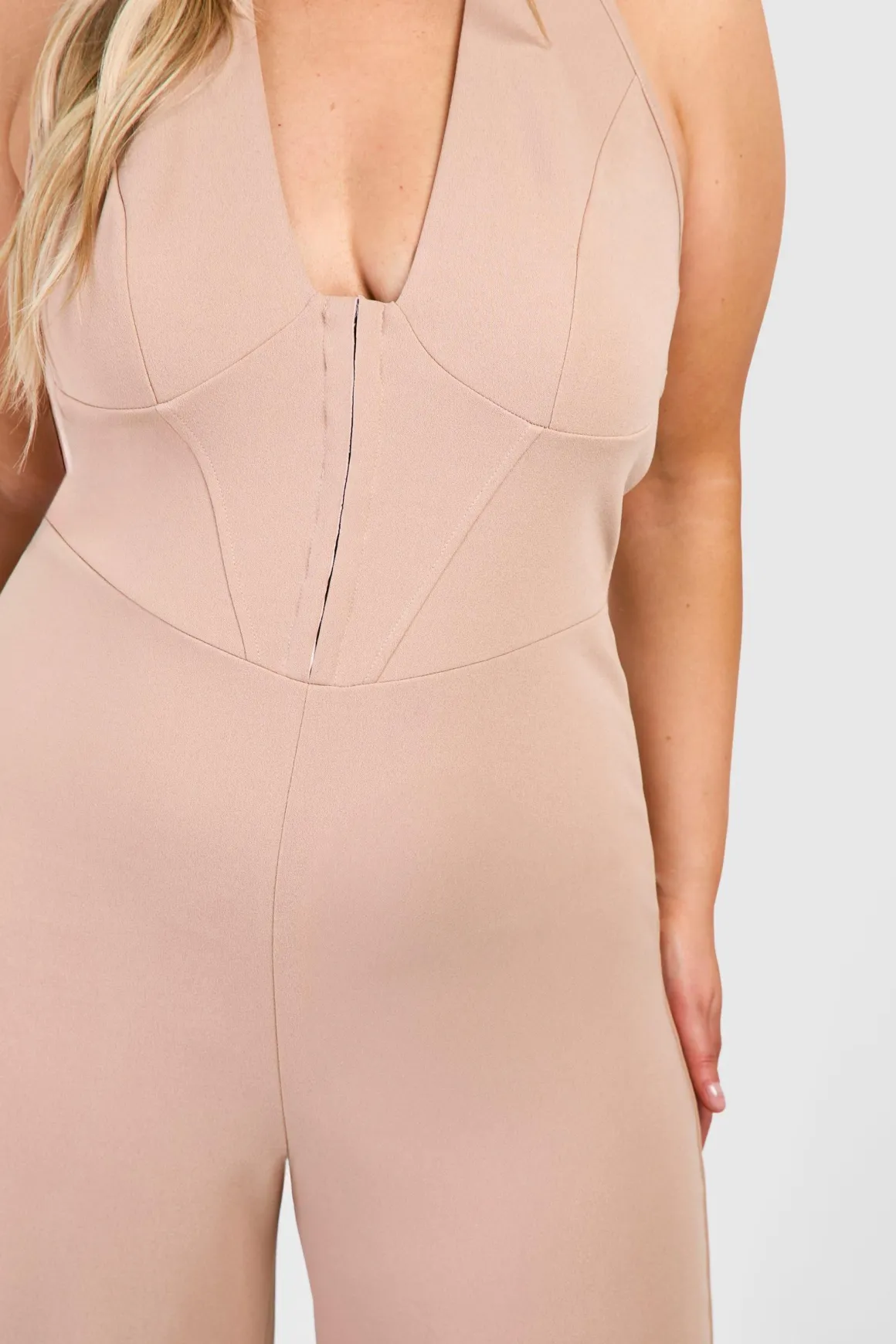 Plus Scuba Crêpe Corset à détails œil et crochet, encolure halter, combinaison à jambes larges