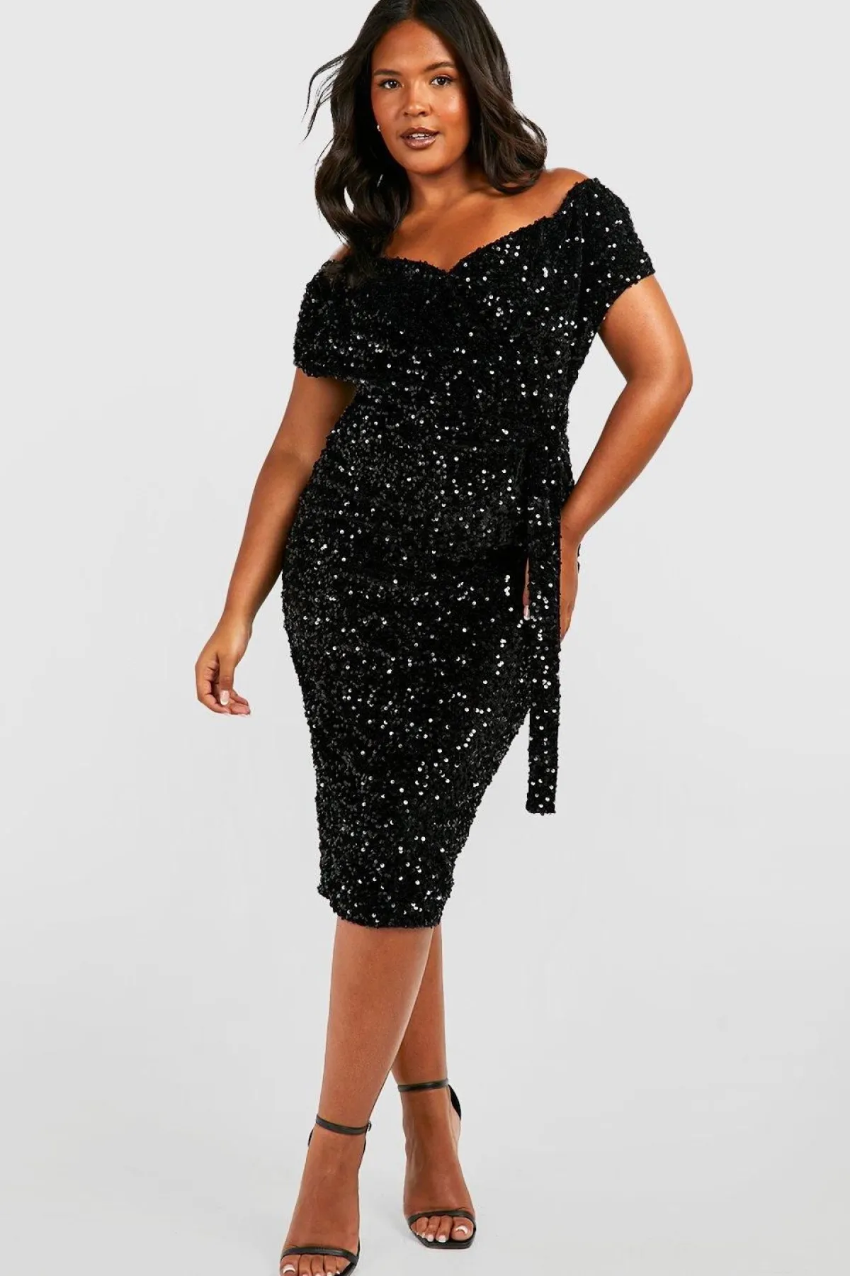 boohoo Plus Sequin Robe Midi Enveloppante à Sequins et Épaules Débardées<Femme Robes Mi-Longues|Robes Moulantes