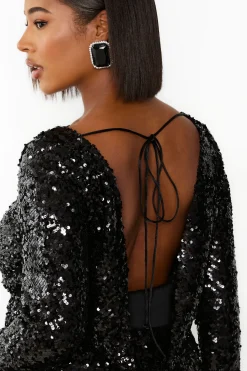 Plus Sequin Robe Mini à Sequins, Col Drapé, Dos Ouvert, Manches Longues