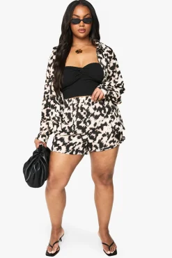 boohoo Plus Short Basique à Imprimé synthétique et Taille Élastiquée<Femme Basiques|Shorts
