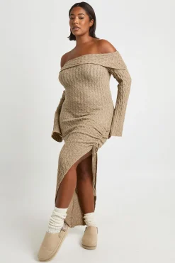 Plus Soft Cable Robe Maxi Bardot à l'Ourlet Asymétrique