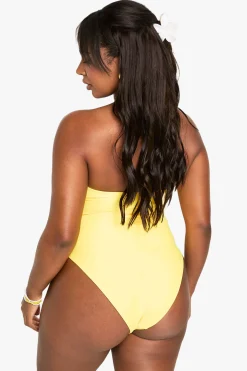 boohoo Plus Sunshine Trim Cut Out Bandeau Swimsuit<Femme Maillots De Bain