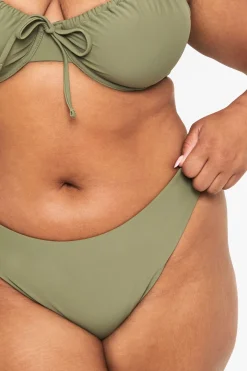 boohoo Plus Swimwear Essentials Culotte Taille Haute<Femme Maillots De Bain|Tenues De Plage