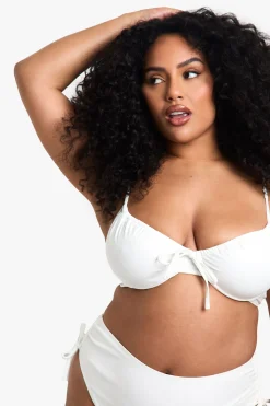 boohoo Plus Swimwear Essentials Haut de Bikini à Armatures<Femme Maillots De Bain|Tenues De Plage