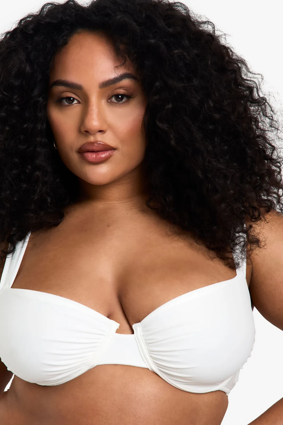 boohoo Plus Swimwear Essentials Haut de Bikini Balconette<Femme Maillots De Bain|Tenues De Plage