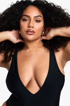 Plus Swimwear Essentials Maillot de Bain Contrôle Ventre Plongeant