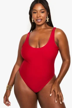 boohoo Plus Swimwear Essentials Scoop Maillot une-pièce<Femme Maillots De Bain|Tenues De Plage