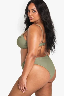 Plus Swimwear Essentials Top de Bikini à armatures