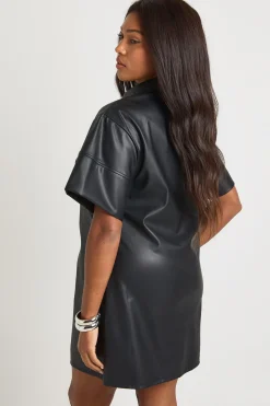 Plus synthétique mini robe à manches courtes boutonnée