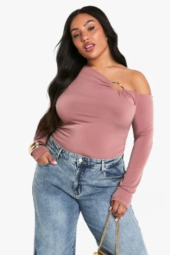 plus top asymétrique à détails ruchés