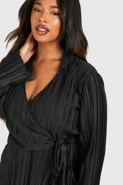 boohoo Plus Wide Robe chemise enveloppante à plis<Femme Robes À Manches Longues|Robes