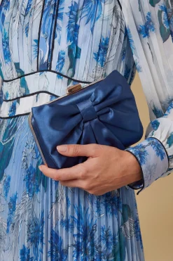 Pochette En Satin Azalée Avec Nœud Décoratif