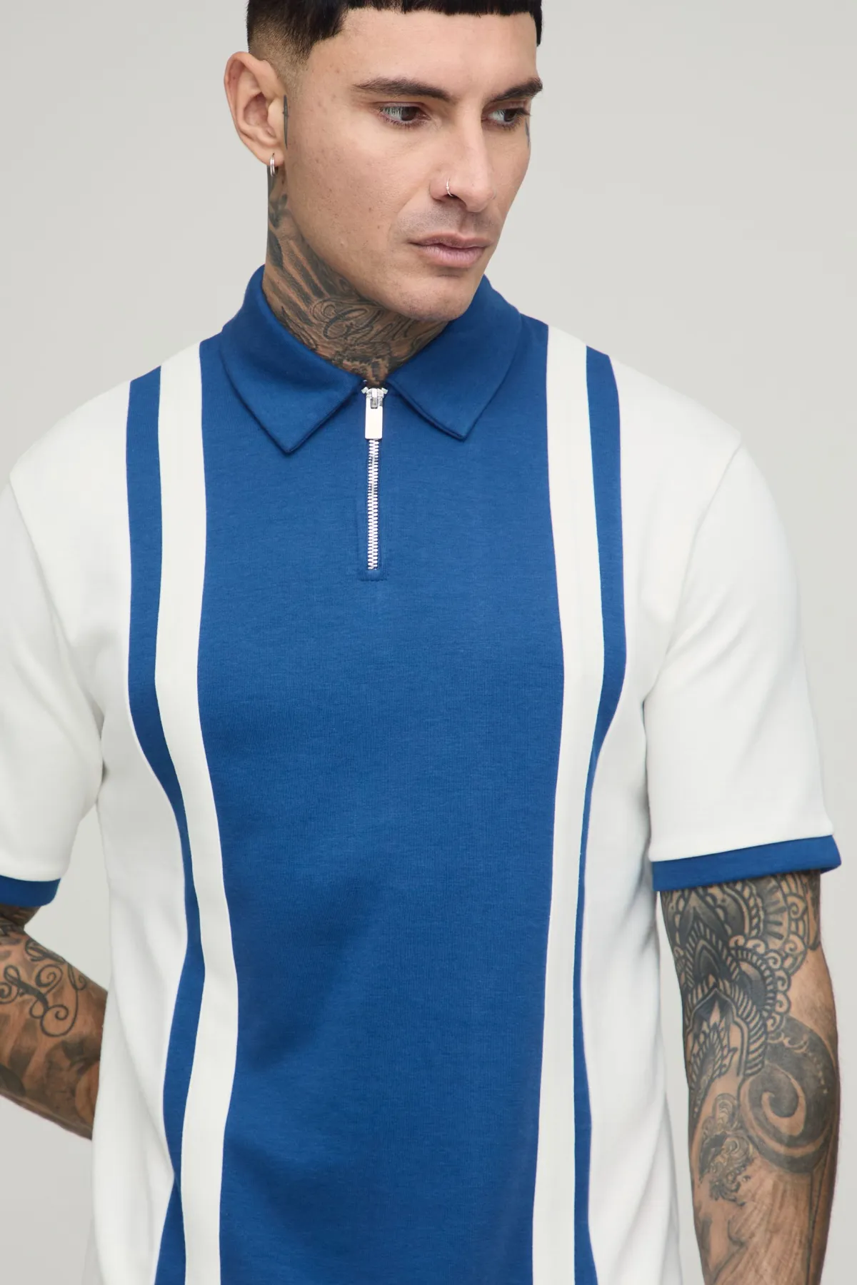 boohooMAN Polo Interlock À Col Zippé Et Panneaux Contrastés Coupe Ajustée Tall<Homme Polos|Tout Afficher