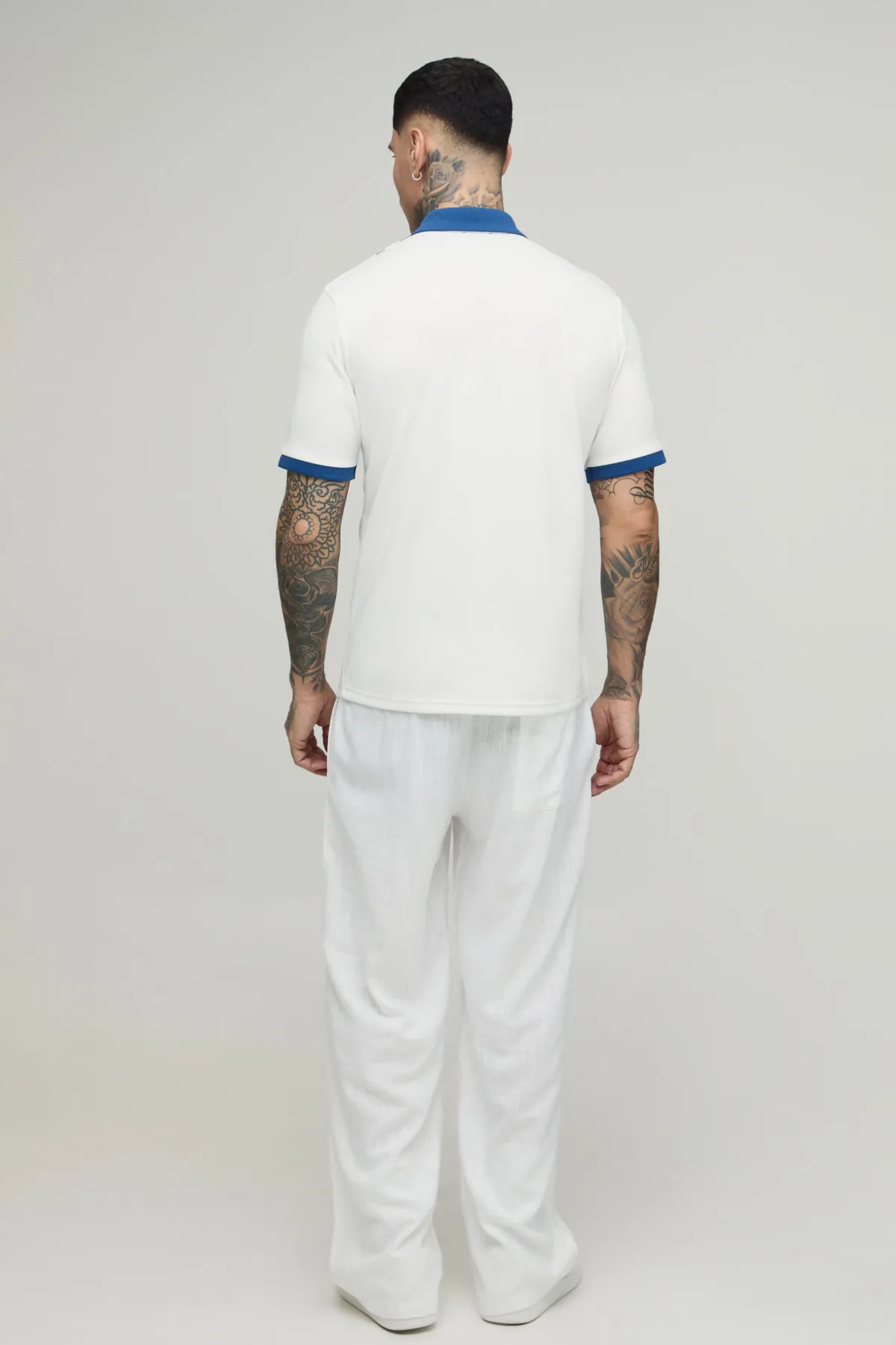 boohooMAN Polo Interlock À Col Zippé Et Panneaux Contrastés Coupe Ajustée Tall<Homme Polos|Tout Afficher