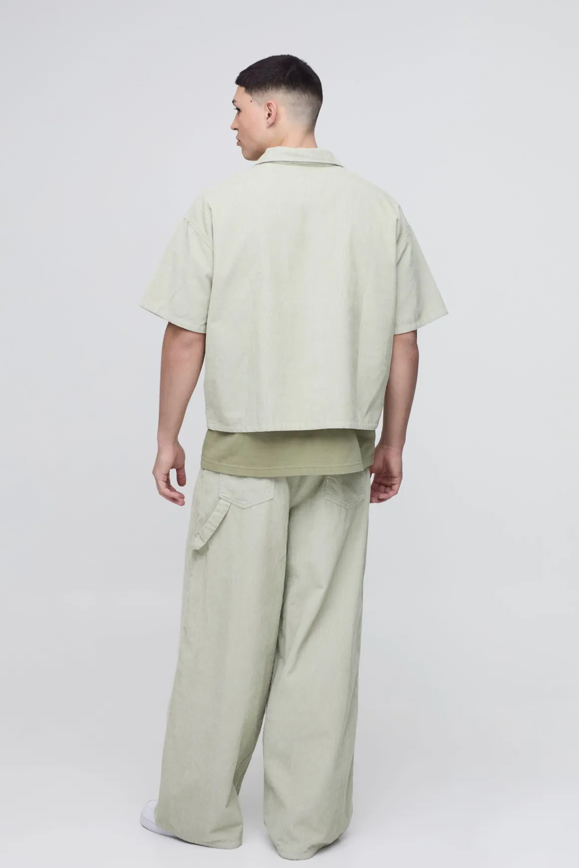 Polo oversize à coupe boxy en velours côtelé acid wash