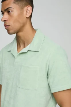 Polo Revere en tissu éponge avec détail de poche régulier