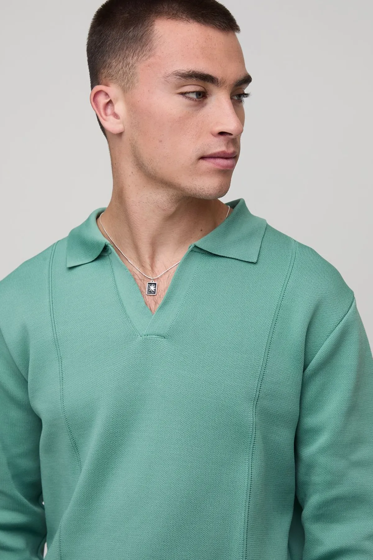 boohooMAN Polo tricoté à col boutonné, pin tuck, coupe régulière<Homme Polos|Maille