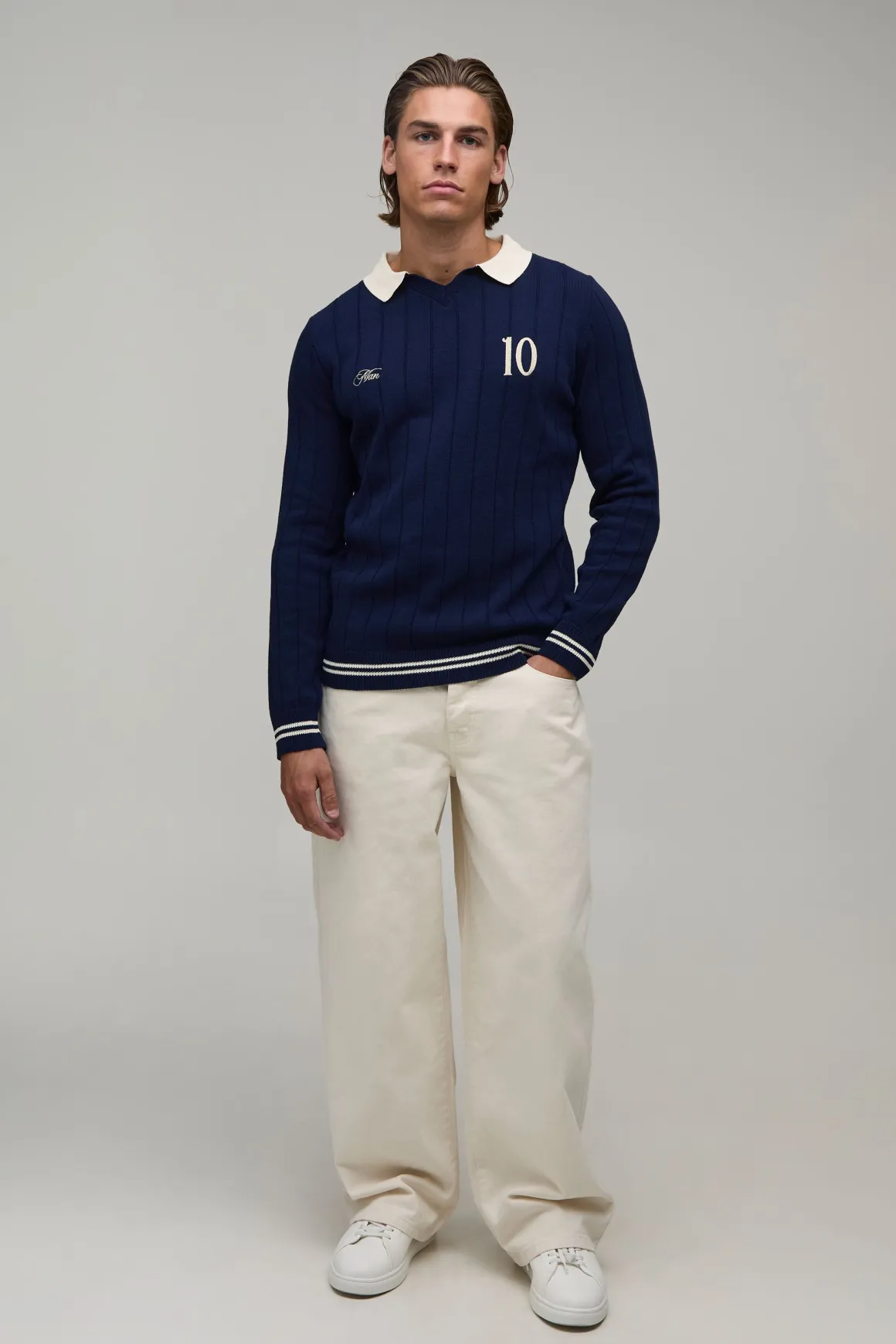 Polo Tricoté Côtelé À Col V Coupe Regular