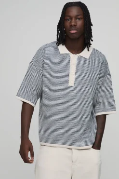 boohooMAN Polo Tricoté Décontracté À Rayures Texturées Avec Patte De Boutonnage Allongée<Homme Polos|Tout Afficher