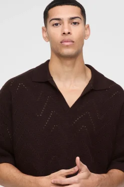 Polo tricoté géométrique oversize, à coupe boxy et col en V