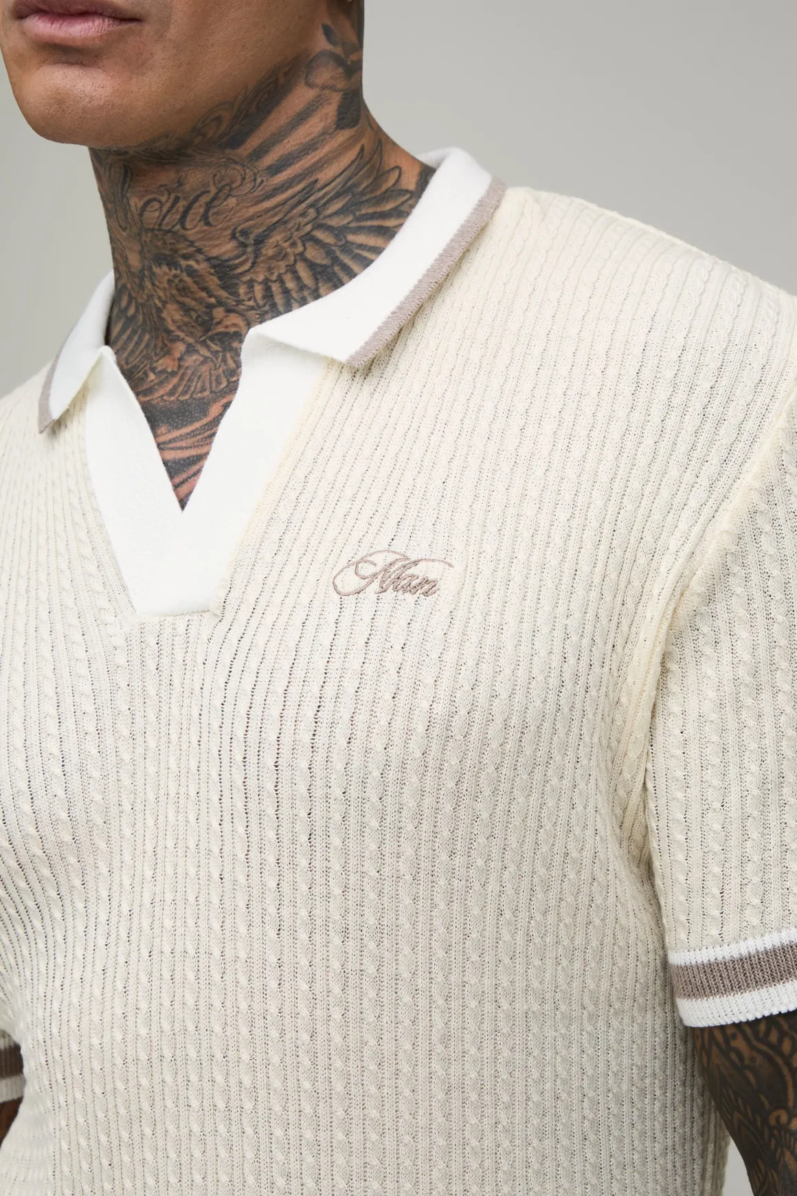 Polo Tricoté À Torsades Brodé Coupe Ample Pour Homme Grand