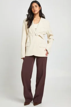 boohoo Premium Woven Oversized Cinched Waist Belted Blazer<Femme Blazers|Vestes & Manteaux