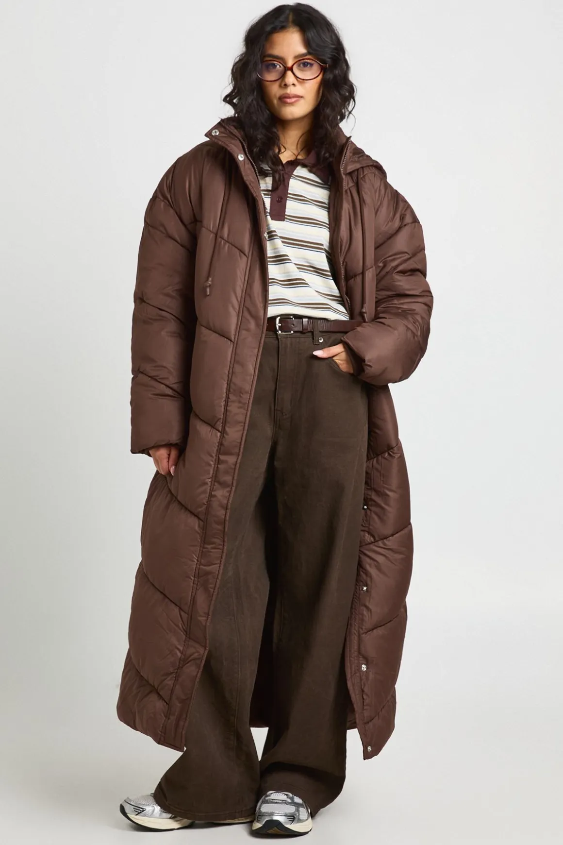 Puffer maxi à capuche avec détails matelassés