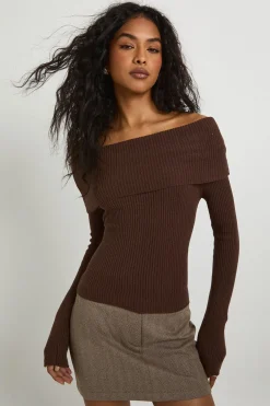 boohoo Pull Bardot Extrême en maille côtelée<Femme Looks Chocolat|Pulls Et Gilets