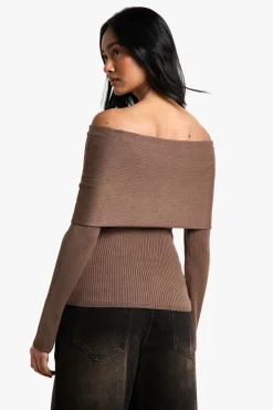 Pull Bardot tricoté à côtes premium