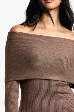 Pull Bardot tricoté à côtes premium