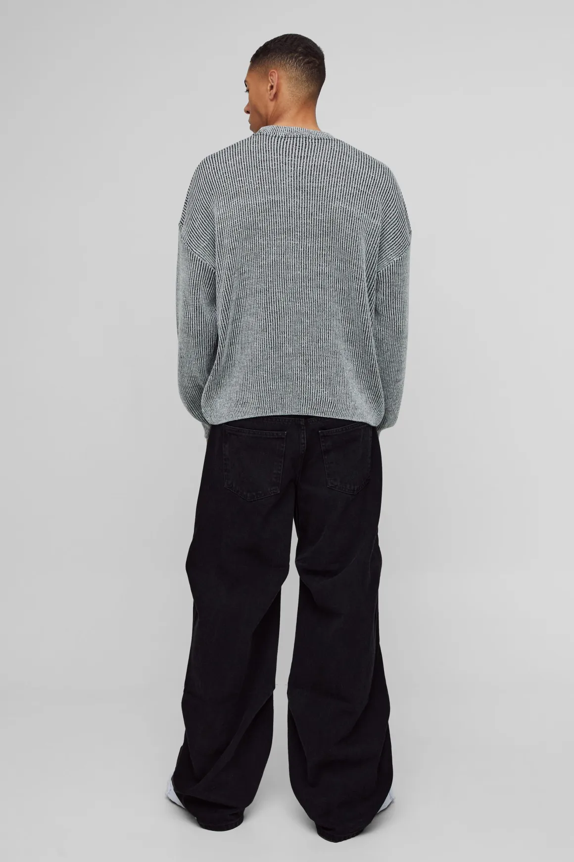 Pull boxy à col rond, épaules tombantes, en tricot côtelé plaqué