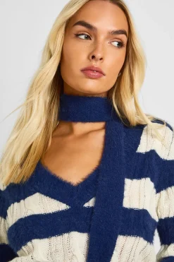 Pull à col en V ultra doux à rayures épaisses et foulard