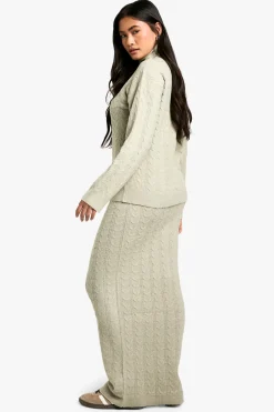 Pull col roulé en maille torsadée douce et jupe maxi assortie