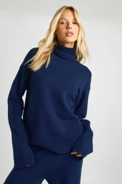 Pull à col roulé surdimensionné ultra doux et pantalon à jambes larges coordonné