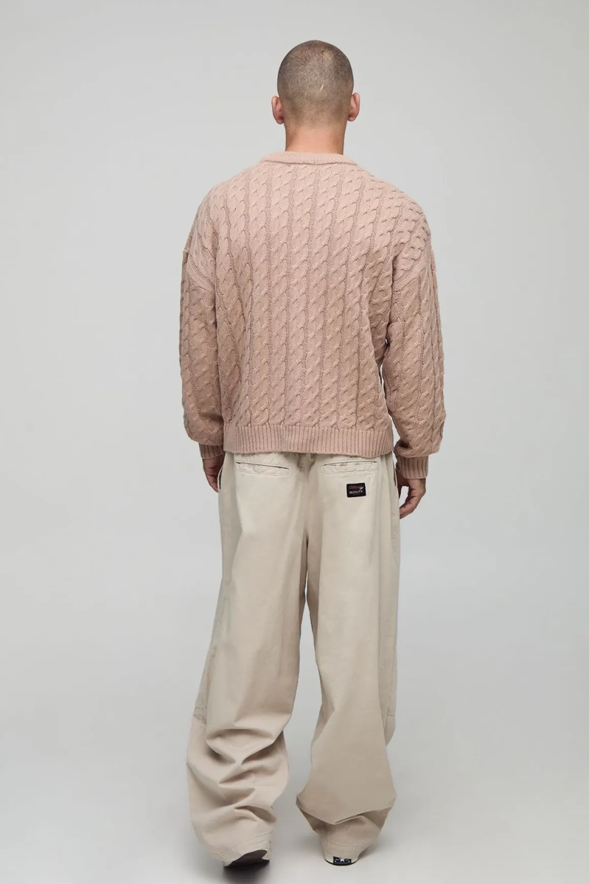 Pull à coupe boxy en maille tricotée à câble