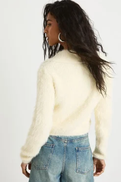 Pull court en maille avec détail de col effet cil