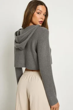 Pull en maille à capuche