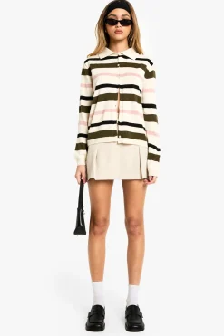 Pull en maille côtelée à fines rayures