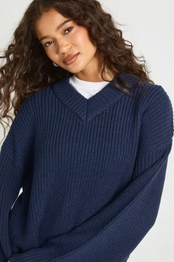 Pull en maille épaisse à encolure en V