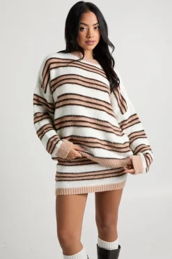 Pull en maille à rayures super doux oversize et mini-jupe assortie