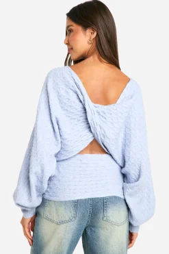 boohoo Pull en maille torsadée avec détail de torsion dans le dos<Femme Pulls Et Gilets|Toutes Les Mailles